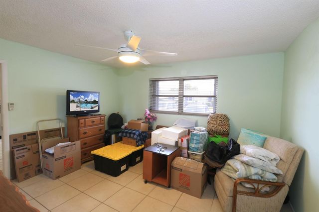 2886 Fernley Drive E 91, West Palm Beach, FL 33415