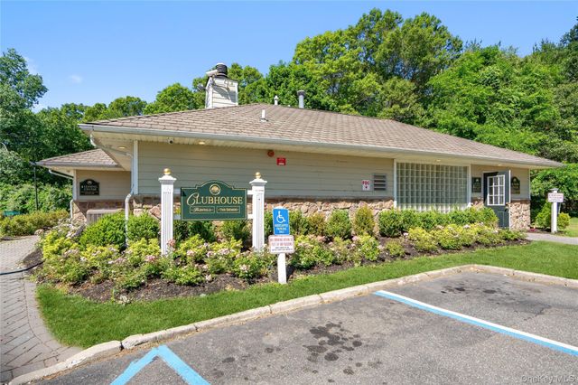 200 Lake Pointe Circle 200, Middle Island, NY 11953