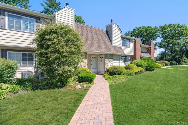 200 Lake Pointe Circle 200, Middle Island, NY 11953
