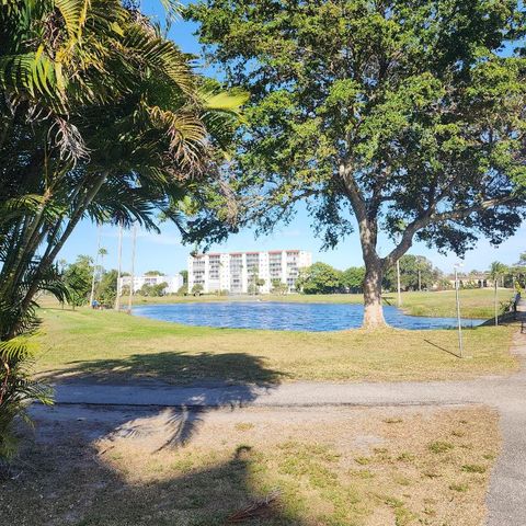 3597 Birdie Drive 202, Lake Worth, FL 33467