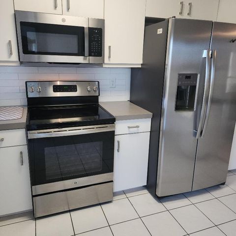 3597 Birdie Drive 202, Lake Worth, FL 33467