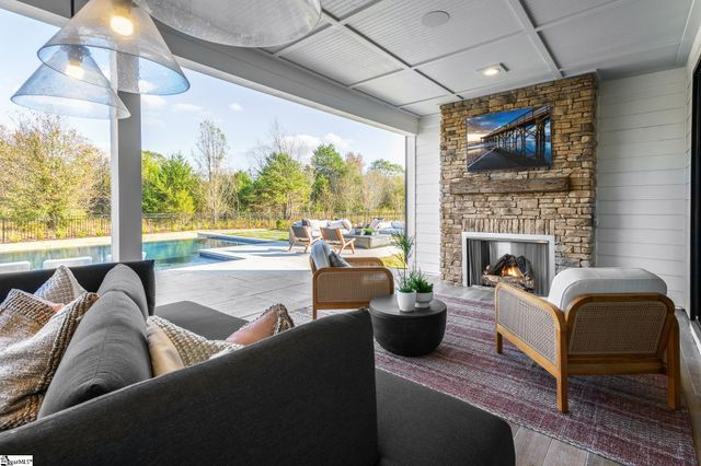 101 Belgian Lane, Simpsonville, SC 29681