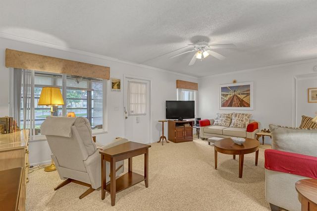 337 Pine Ridge Circle A-1, Greenacres, FL 33463