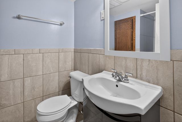 2046 Reaney Avenue E, Saint Paul, MN 55119