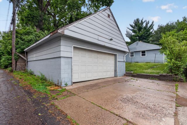 2046 Reaney Avenue E, Saint Paul, MN 55119