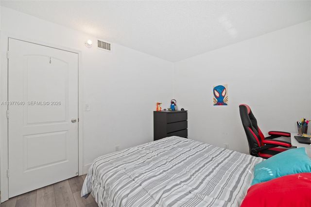 835 Twin Lakes Dr 30-C, Coral Springs, FL 33071