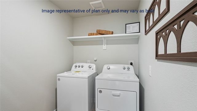 3638 Sahar Lake Dr, Robstown, TX 78380
