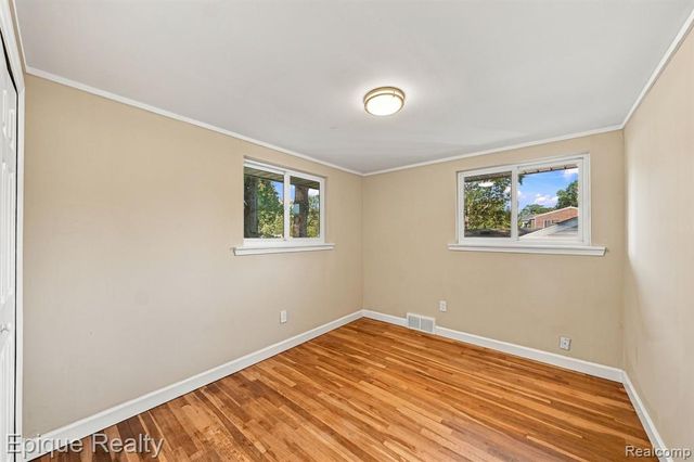 8580 Nancy Avenue, Utica, MI 48317