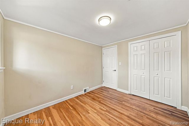 8580 Nancy Avenue, Utica, MI 48317