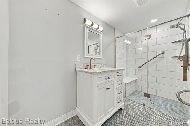 8580 Nancy Avenue, Utica, MI 48317