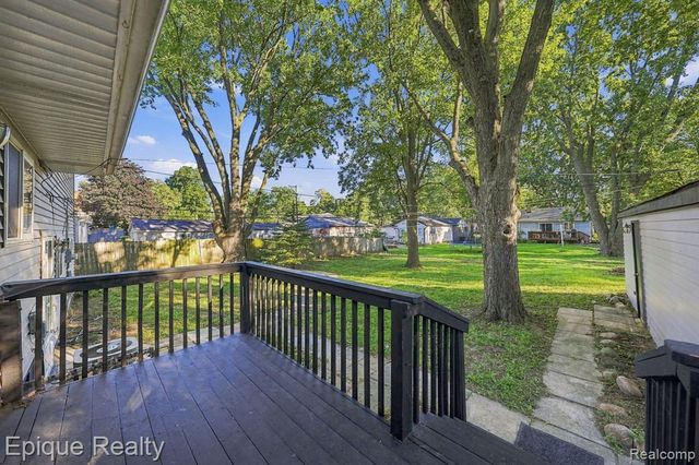 8580 Nancy Avenue, Utica, MI 48317