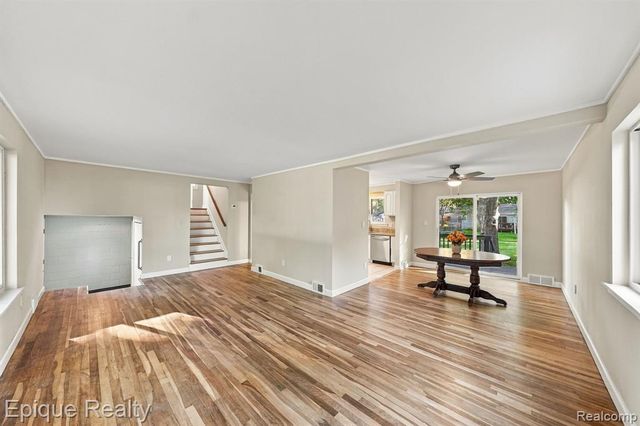 8580 Nancy Avenue, Utica, MI 48317