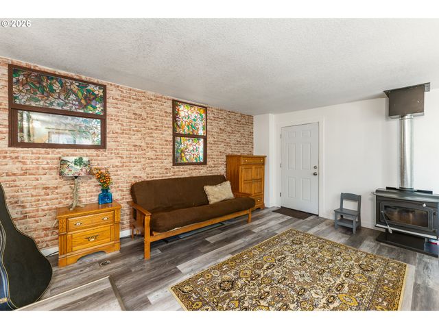1040 Ne 104TH Ave, Portland, OR 97220