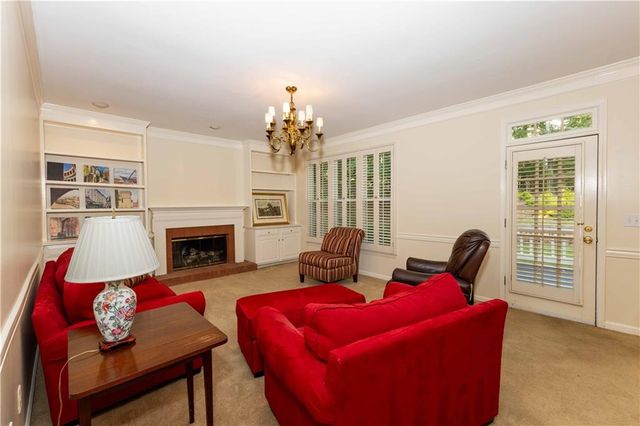 185 Highview Trace, Fayetteville, GA 30215