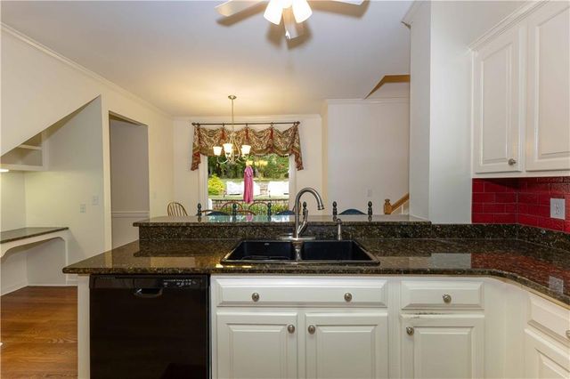 185 Highview Trace, Fayetteville, GA 30215