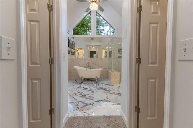 185 Highview Trace, Fayetteville, GA 30215