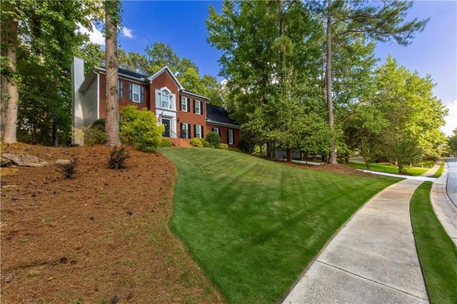 185 Highview Trace, Fayetteville, GA 30215