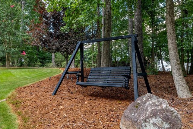 185 Highview Trace, Fayetteville, GA 30215