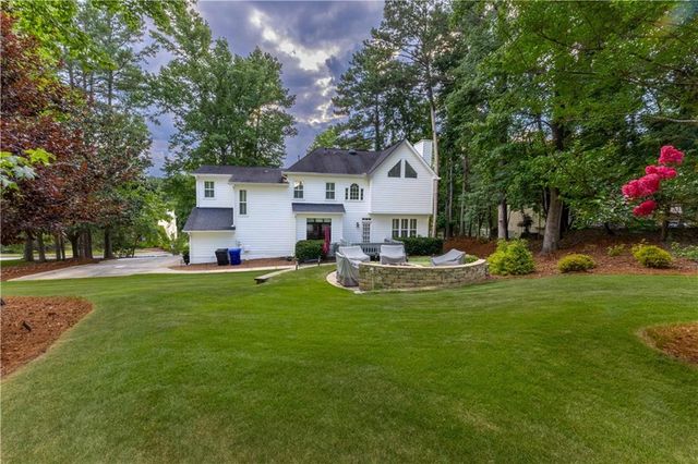 185 Highview Trace, Fayetteville, GA 30215