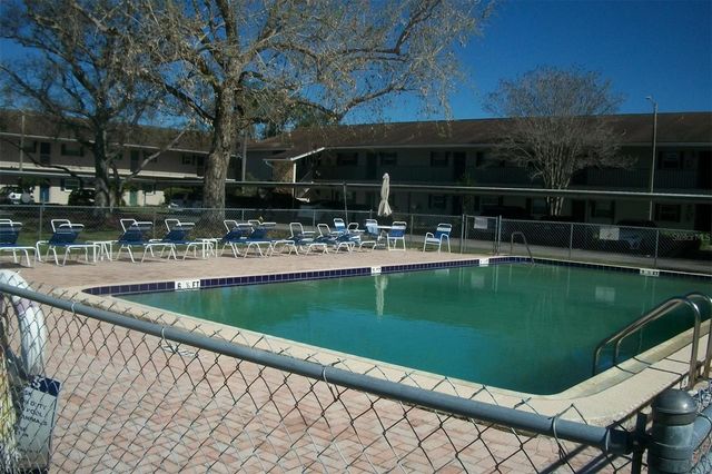 9821 113TH STREET 104, Seminole, FL 33772