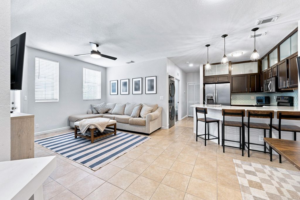 4541 HIGHGATE Drive A, Delray Beach, FL 33445