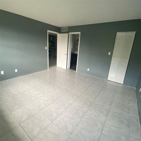 613 S State Road 7 3G, Margate, FL 33068