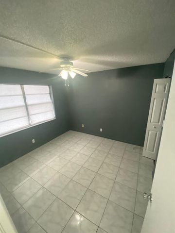 613 S State Road 7 3G, Margate, FL 33068