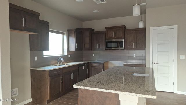 353 Mercy Tellez Court, Socorro, TX 79927