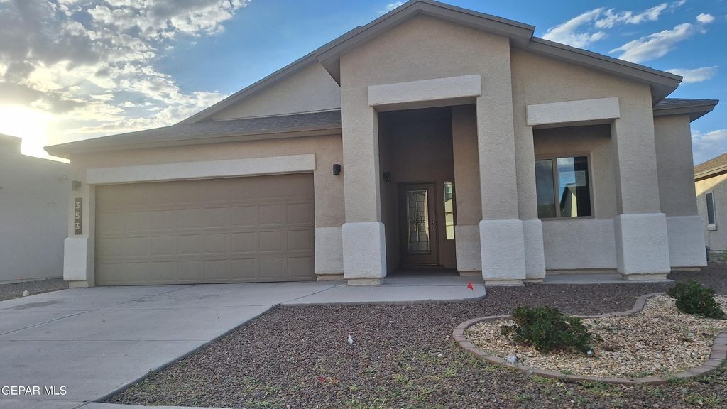 353 Mercy Tellez Court, Socorro, TX 79927