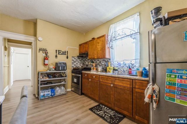 91 Aldine Street, Newark, NJ 07112