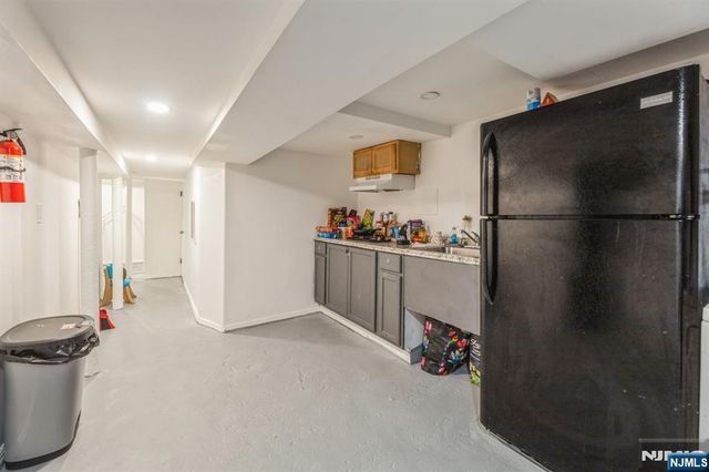 91 Aldine Street, Newark, NJ 07112