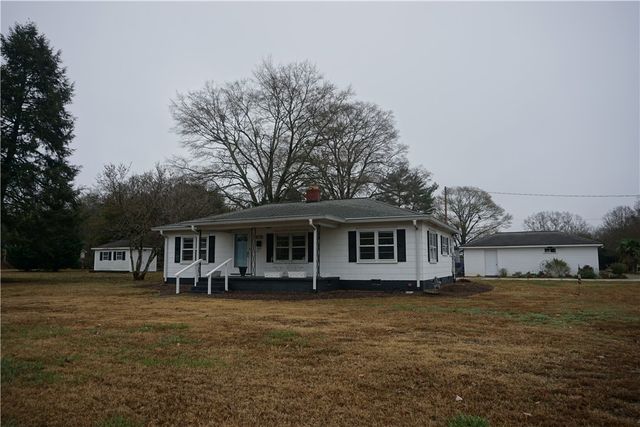 615 Belton Highway, Williamston, SC 29697