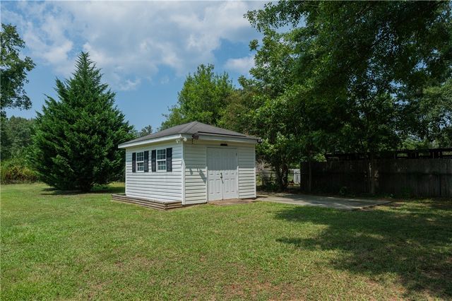 615 Belton Highway, Williamston, SC 29697