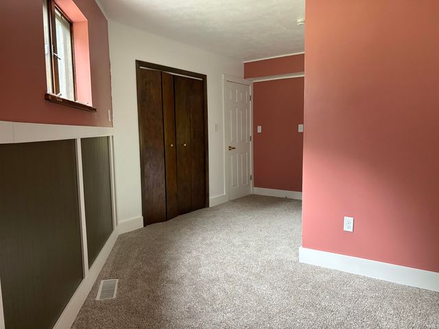 8492 N 1050 E Road, Walkerton, IN 46574