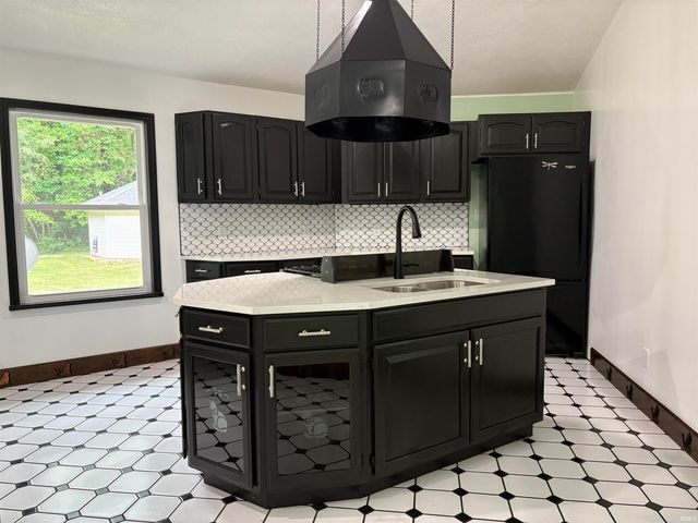 8492 N 1050 E Road, Walkerton, IN 46574