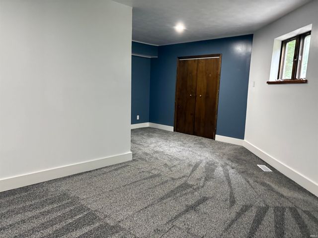 8492 N 1050 E Road, Walkerton, IN 46574