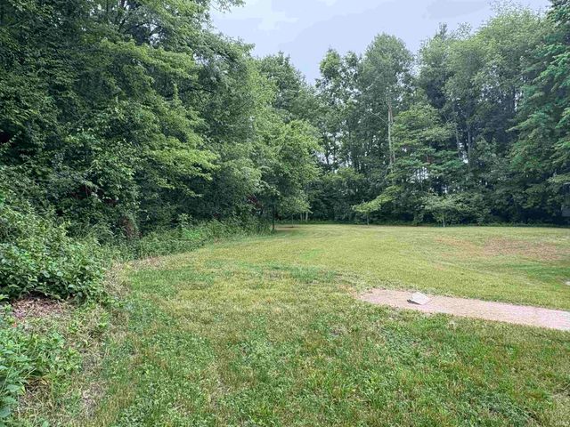 8492 N 1050 E Road, Walkerton, IN 46574