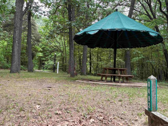 8492 N 1050 E Road, Walkerton, IN 46574