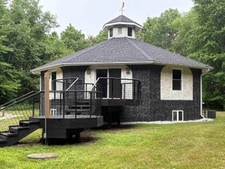 8492 N 1050 E Road, Walkerton, IN 46574