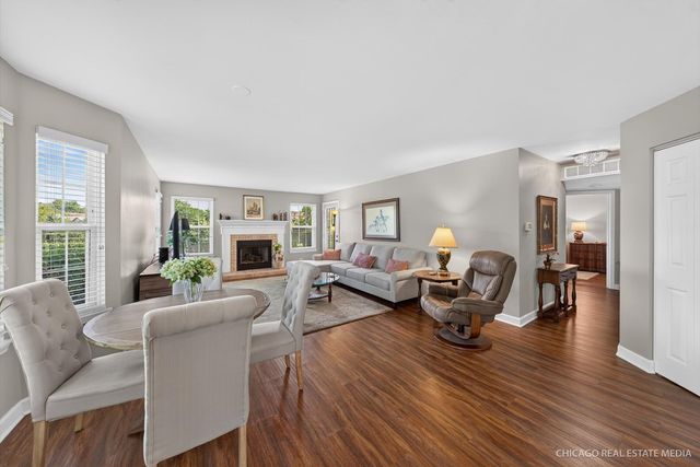 514 Palm Court A, Crystal Lake, IL 60014