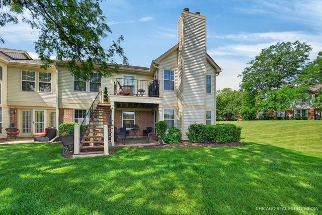514 Palm Court A, Crystal Lake, IL 60014