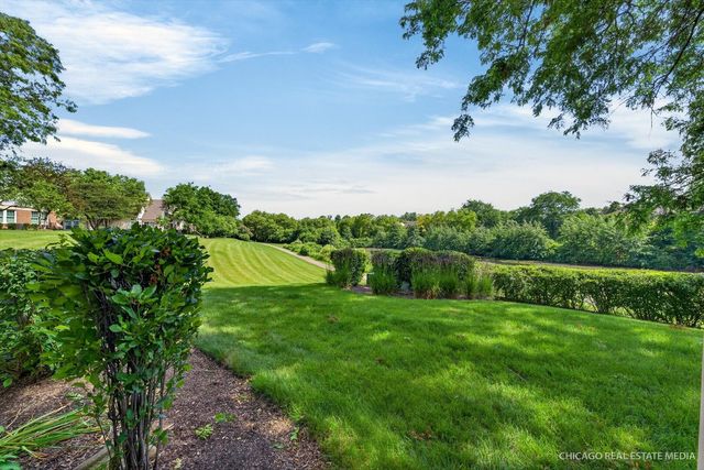 514 Palm Court A, Crystal Lake, IL 60014