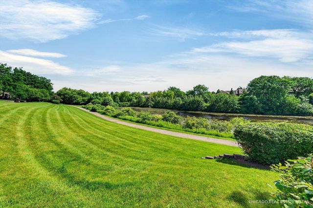 514 Palm Court A, Crystal Lake, IL 60014