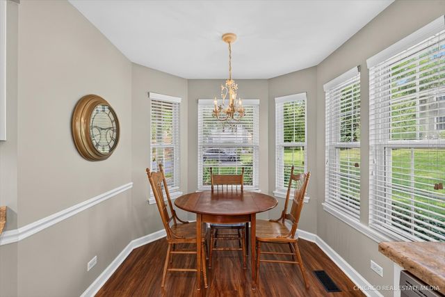 514 Palm Court A, Crystal Lake, IL 60014