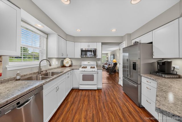 514 Palm Court A, Crystal Lake, IL 60014