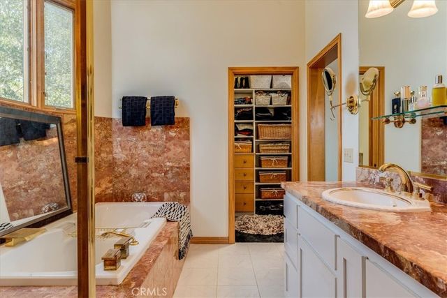 1919 Richard Avenue, Cambria, CA 93428