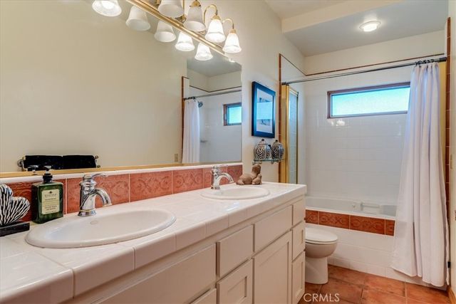 1919 Richard Avenue, Cambria, CA 93428