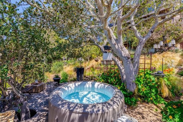 1919 Richard Avenue, Cambria, CA 93428