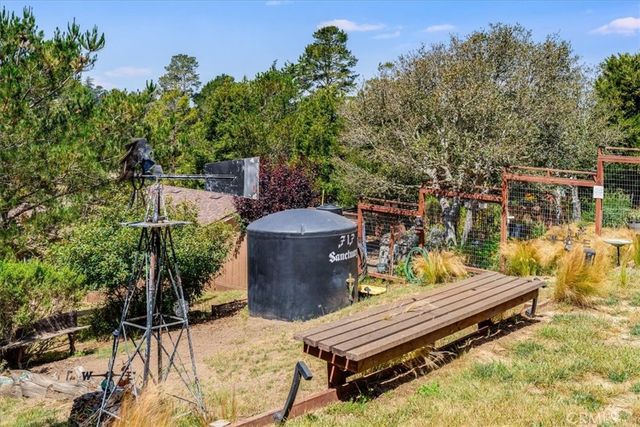 1919 Richard Avenue, Cambria, CA 93428