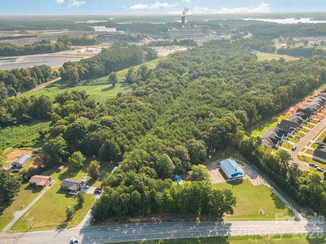 8137 McDonald Drive, Sherrills Ford, NC 28673